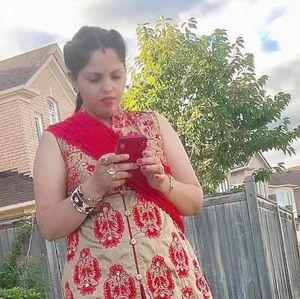 Meet your Posher, Nabina